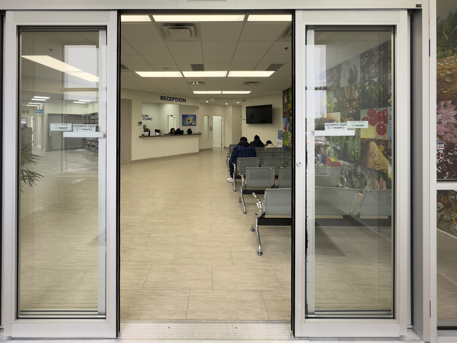 Automatic entrance doors looking into the clinic reception