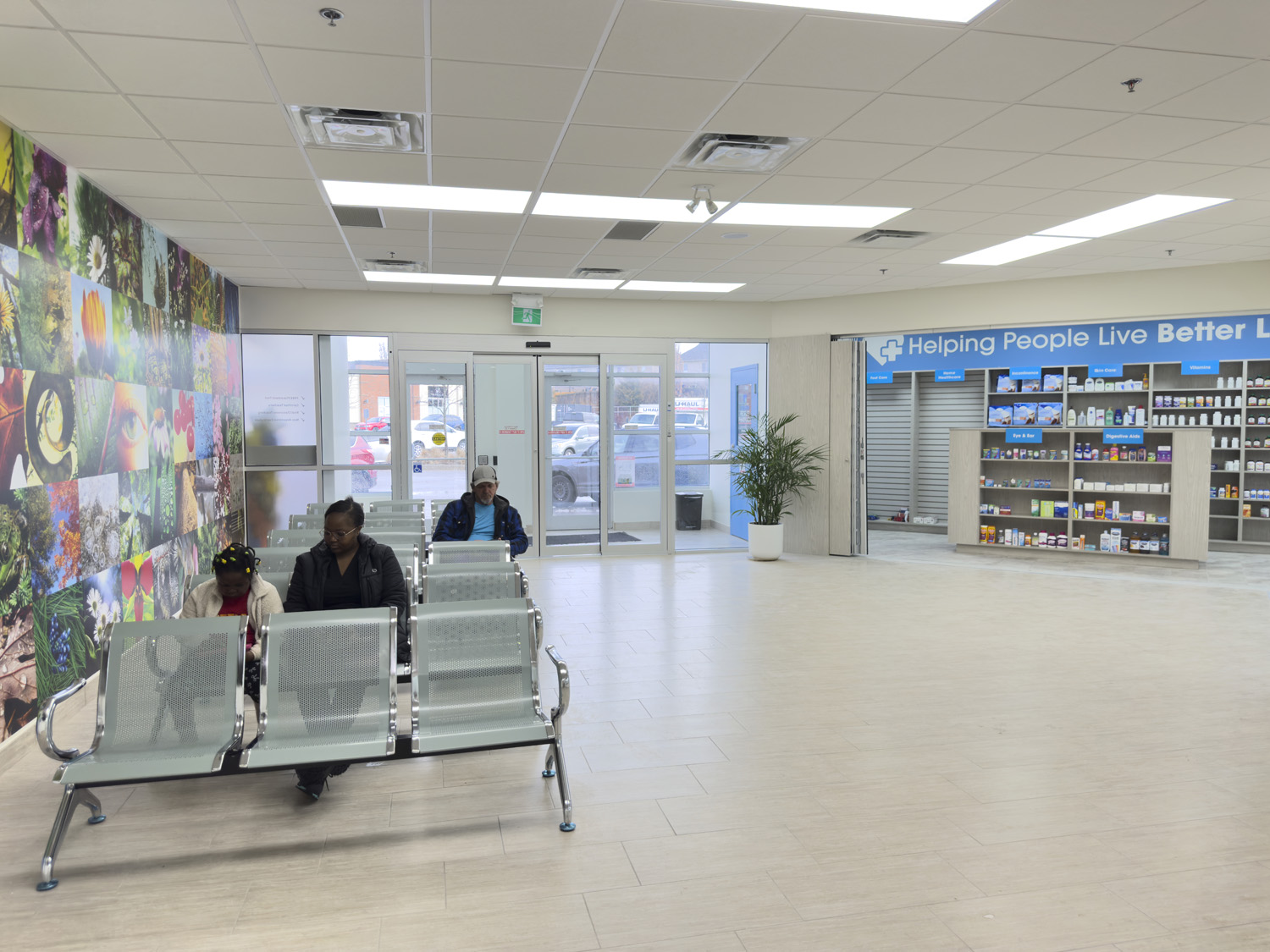 Shared lobby with the on-site pharmacy